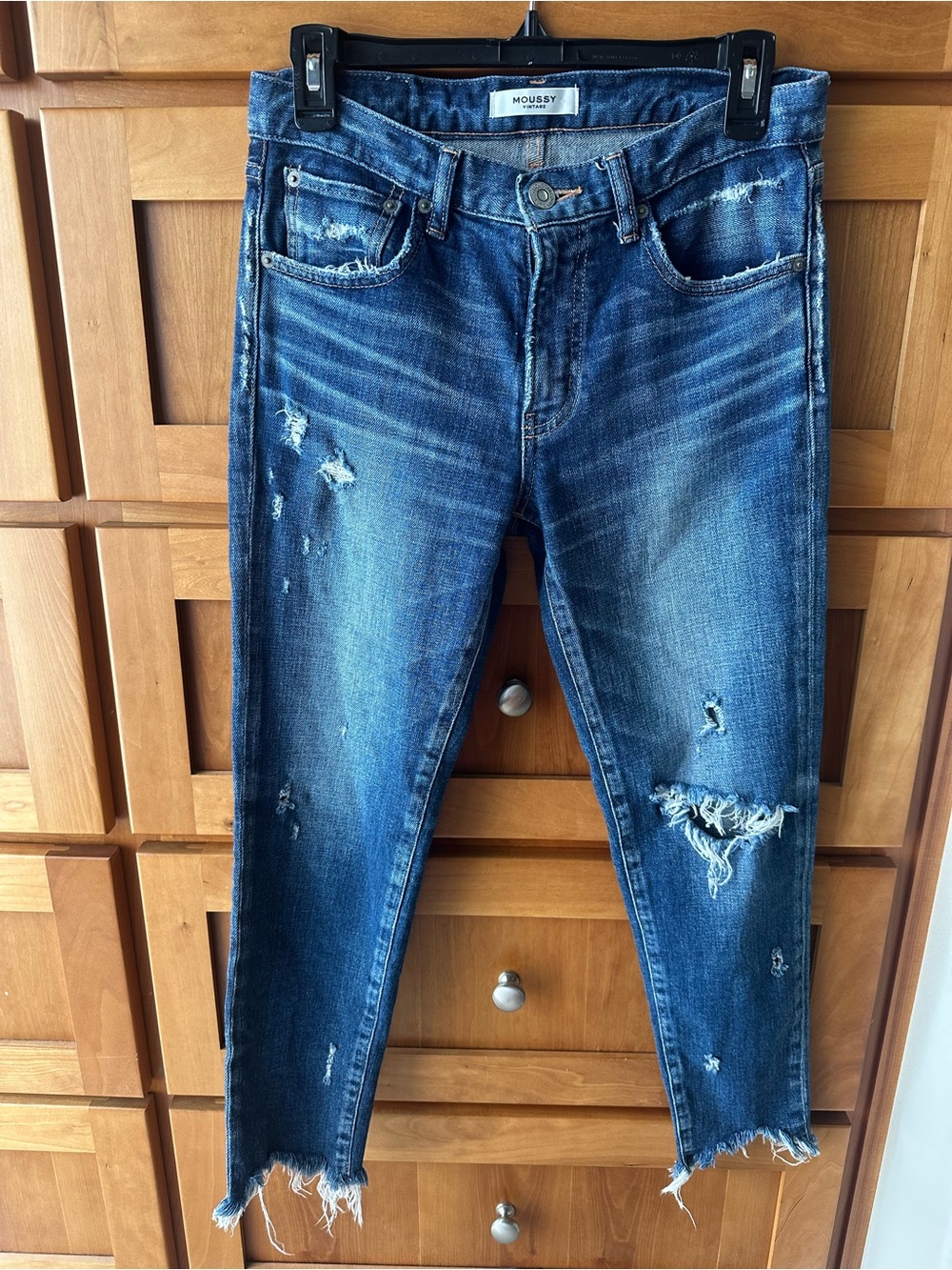 Moussy distressed jeans size 26